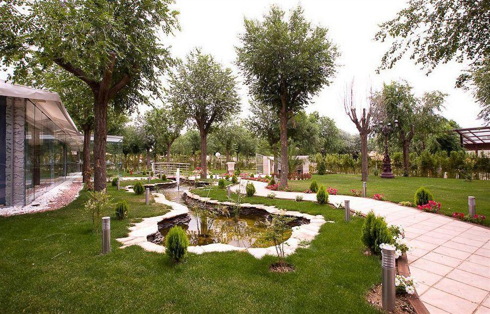 Complejo La Cigueena Arganda Del Rey Bagian luar foto